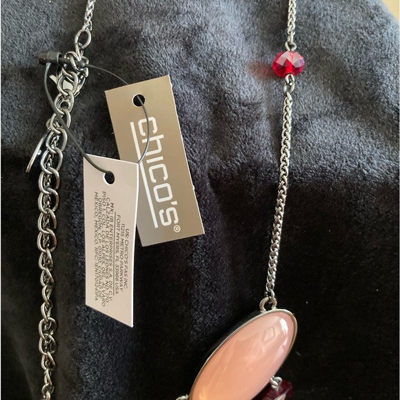 Chico’s NWT Carnation pendant Necklace. - Picture 3 of 6
